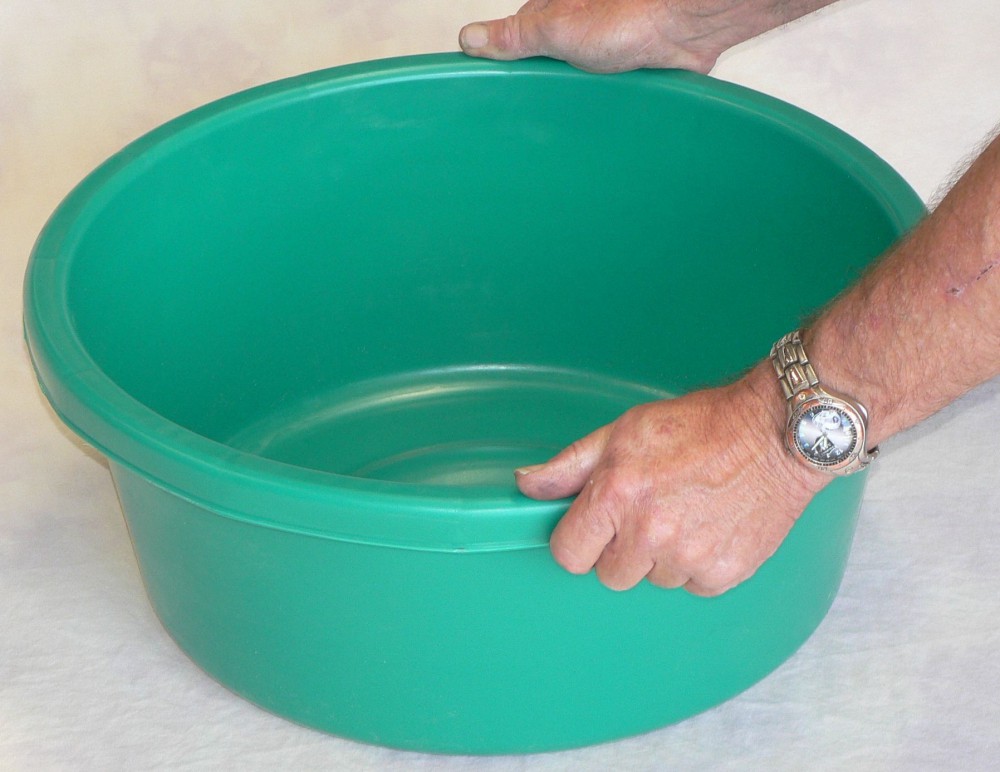 Super 7 Gallon Water Bowl (for Bigfoot 15-20) 1/pk – Pursell Manufacturing